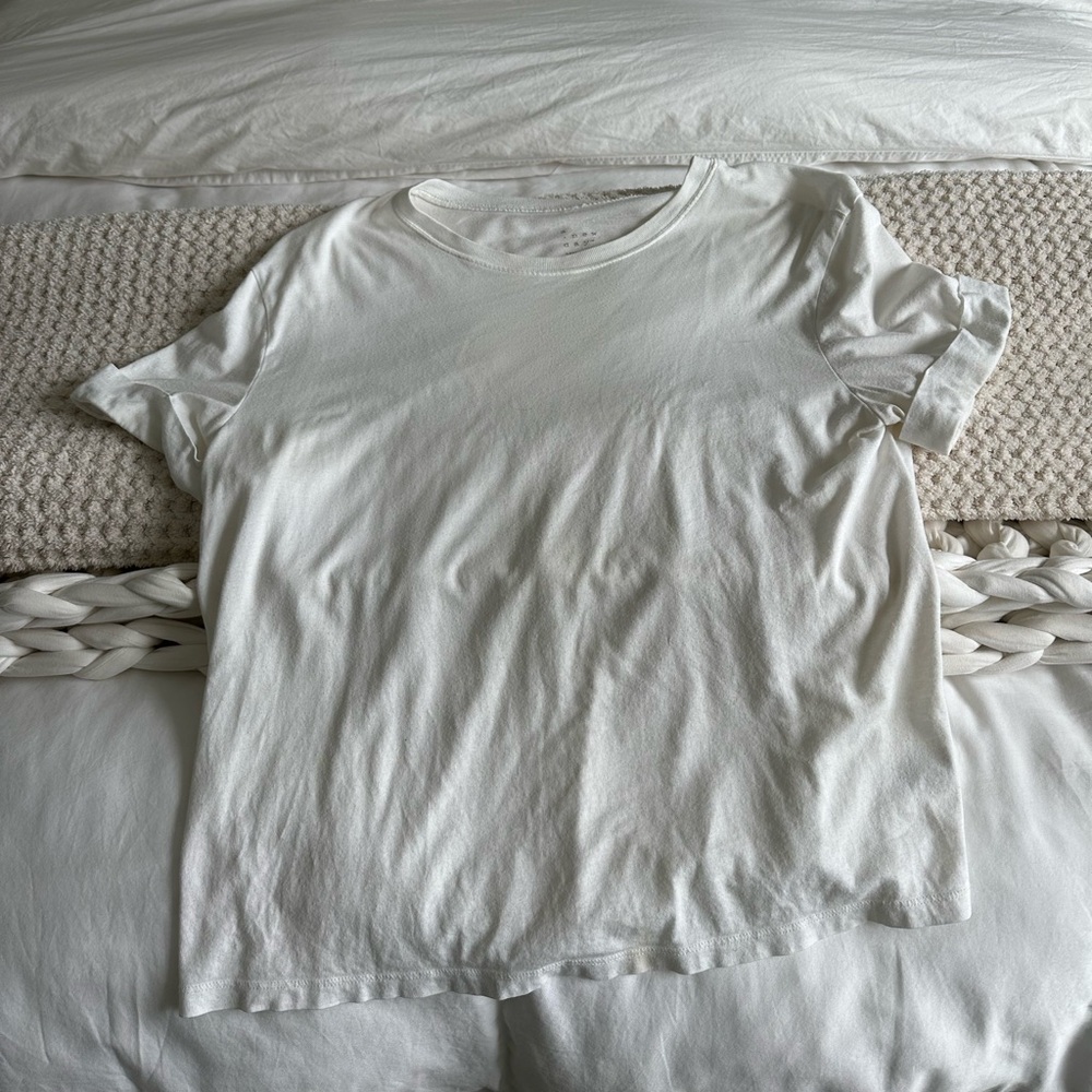 Comfy / Super-Soft White T-Shirt